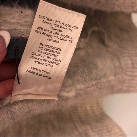Wilfred Grey Cardigan from Aritzia - Picture 4 of 5